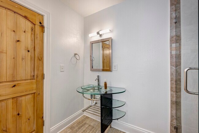 Photo - 1811 Marshall St