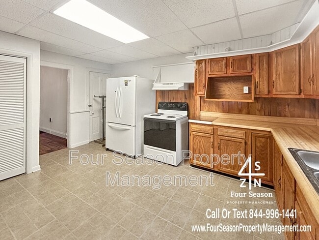 Photo - 338 S Locust St