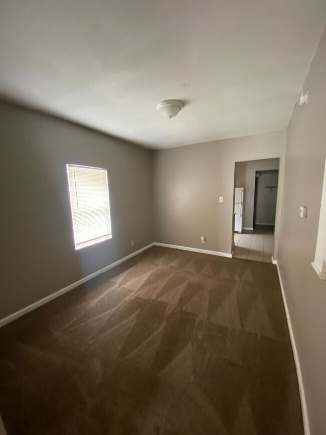 Photo - 1301 N Olney St Unit 1303 N Olney St