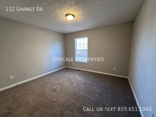 Photo - 132 Garnet Dr