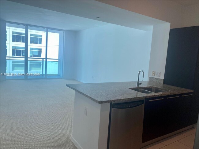 Photo - 950 Brickell Bay Dr Unit 602