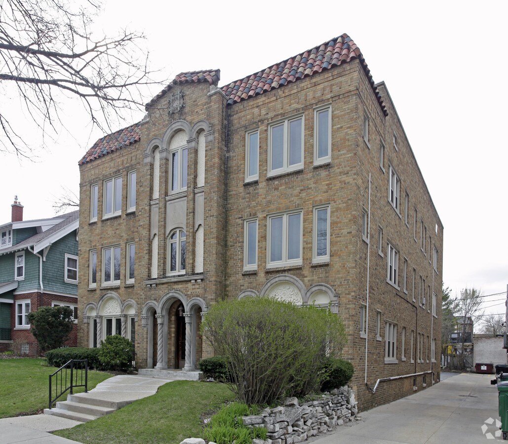 Photo - 1809 E Lake Bluff Blvd