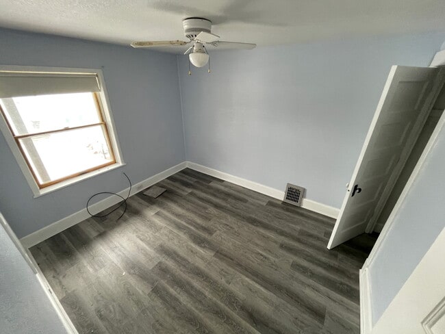 Photo - 961 87th Ave W
