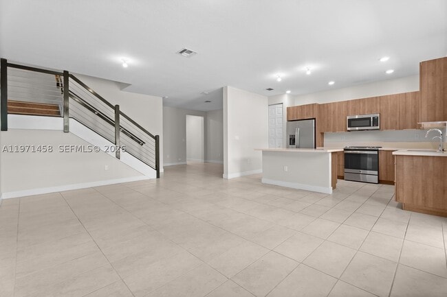 8058 NW 105th Ave