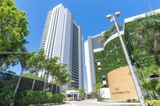 Photo - 16385 Biscayne Blvd Unit 904