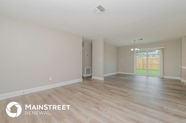 Photo - 5510 93rd Ave N