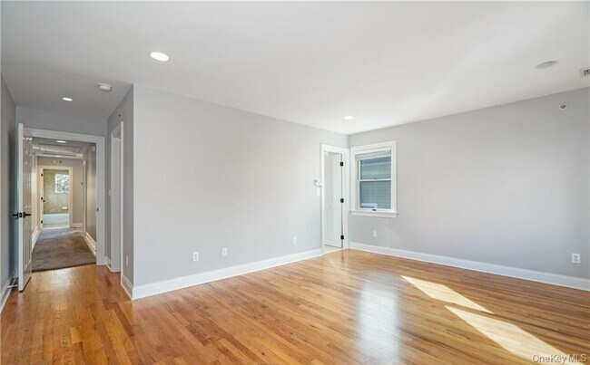 186 Woodside Ave Unit 184