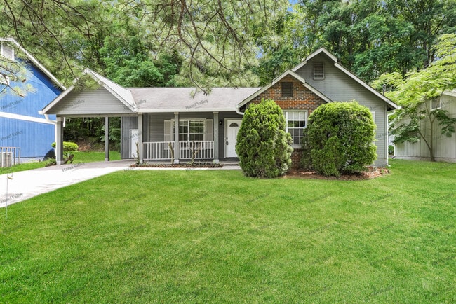 Photo - 580 Tarragon Wy SW