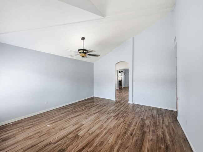 Photo - 10888 Loma Franklin Dr