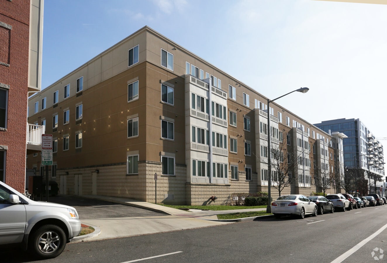 Photo - 400M Apartments