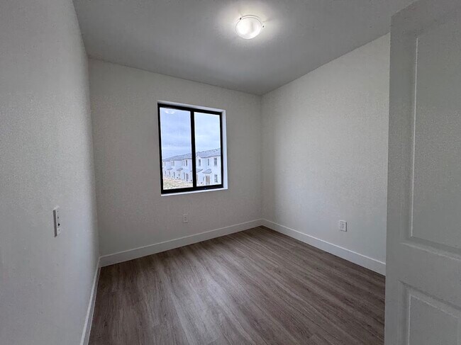 Photo - 34435 SW 189th Ct