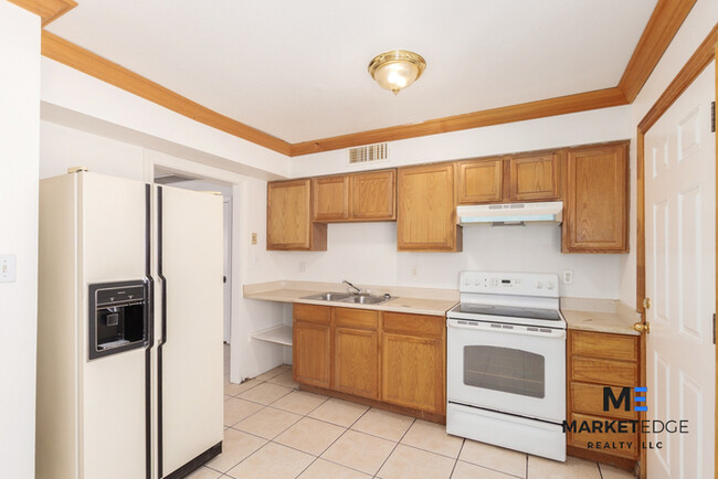 2Bed/2Bath House at 24th St/Baseline! Appl... - 2Bed/2Bath House at 24th St/Baseline! Appl...