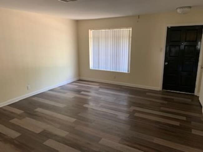 Photo - 3/2 Brick Home near USA campus