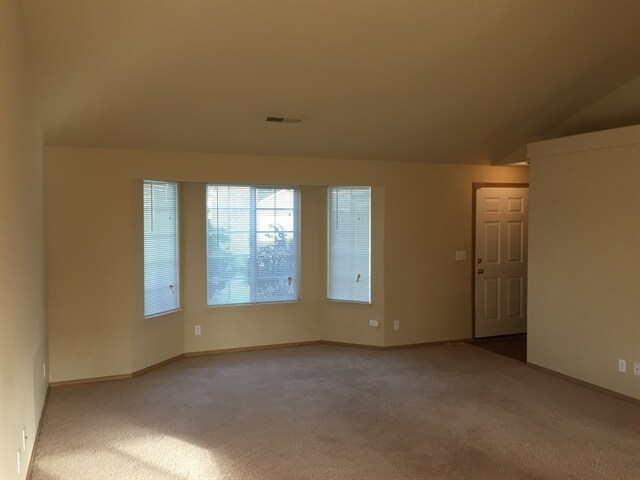 Photo - 181 Apple St