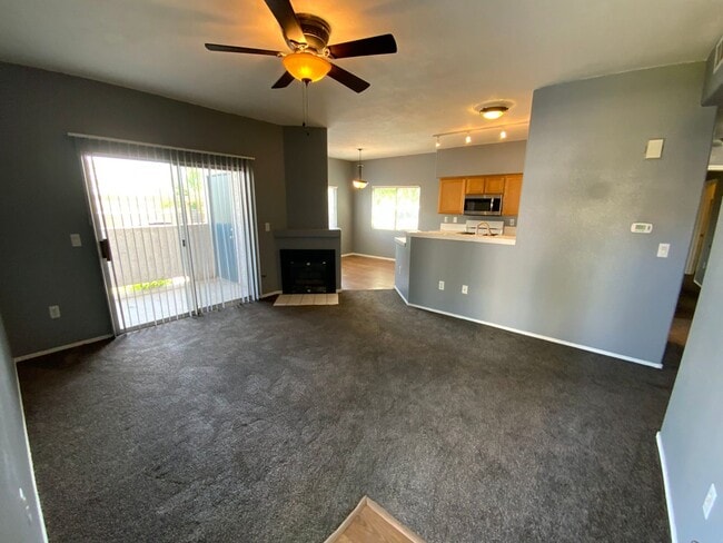 Photo - Summerlin  2 Bed / 2 Bath Ground floor Condo w/Fireplace