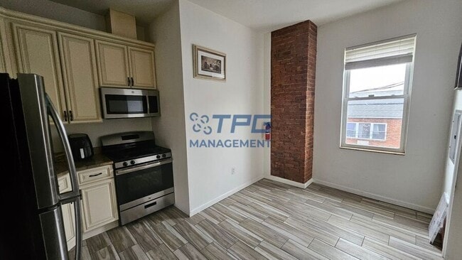 Photo - 575 55th St Unit 2F