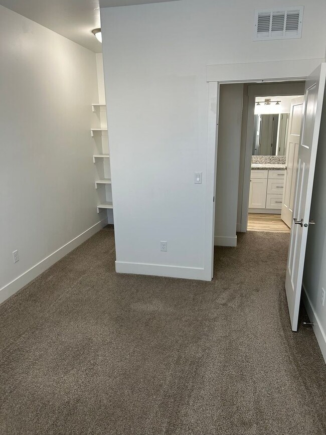 Photo - Old Farm Townhomes