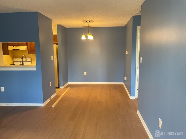 Photo - 2107 Ravens Crest Dr