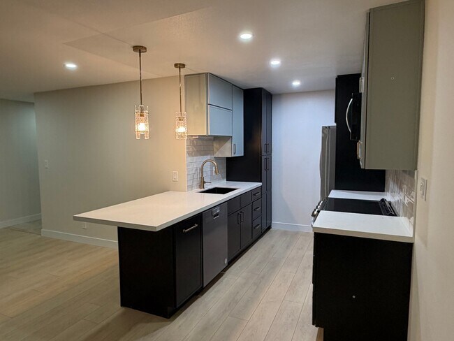 Photo - 1061 Park Ave Unidad 104