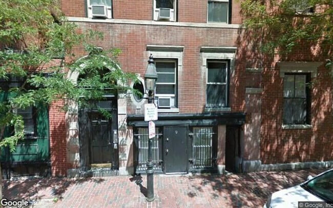 Building Photo - 51 Phillips