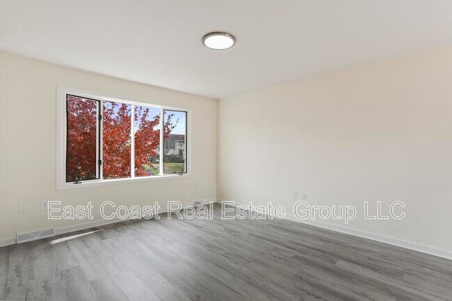 Photo - 1337 Cedarwood Dr