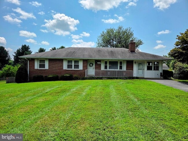 Building Photo - 25020 Oak Dr Rental