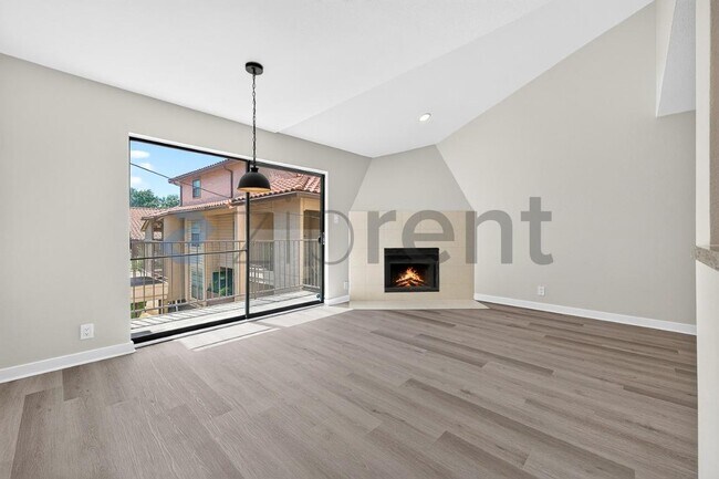 Unit Apt 6H