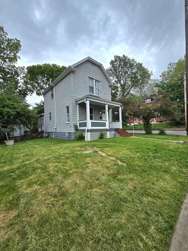 Photo - 102 W Blake Ave House