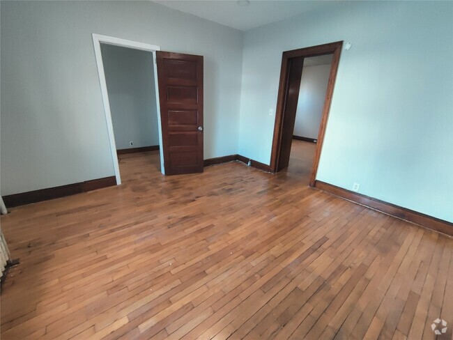 Building Photo - 74-76-76 Floral Ave Unit !F Rental