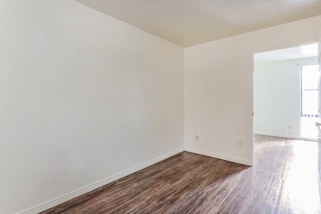 Photo - Miramonte Apartments