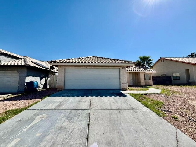 Building Photo - Charming single-story home