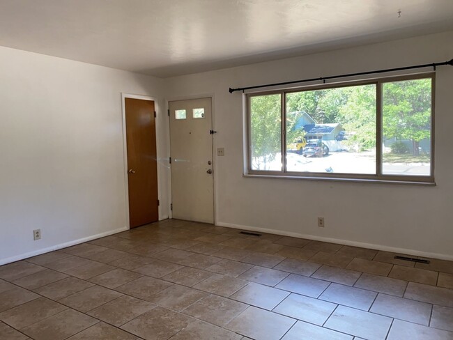 Photo - STUDENTS WELCOME! Sprawling Ranch Home w/ Large Fenced Yard