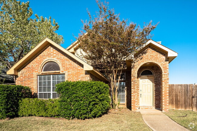 Building Photo - 936 Remington Trail Rental