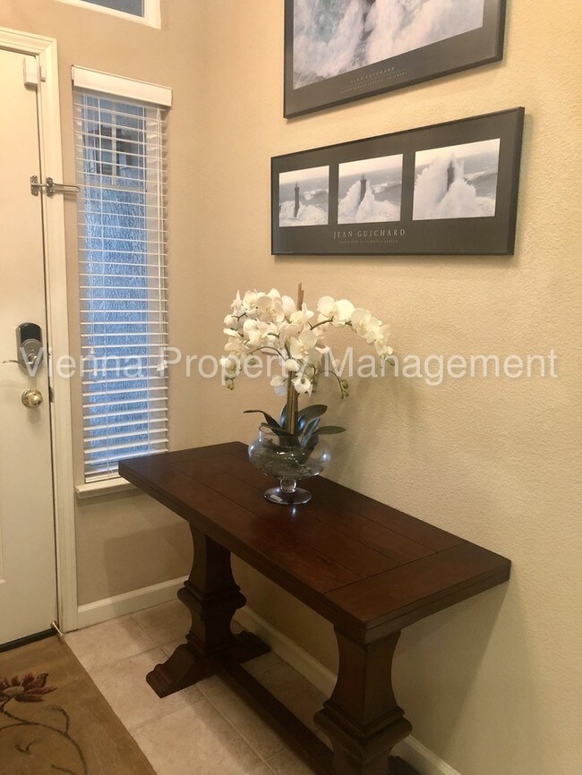 Photo - 680 Spaulding Dr