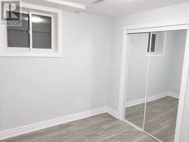 Photo - 24 Oranmore Crescent