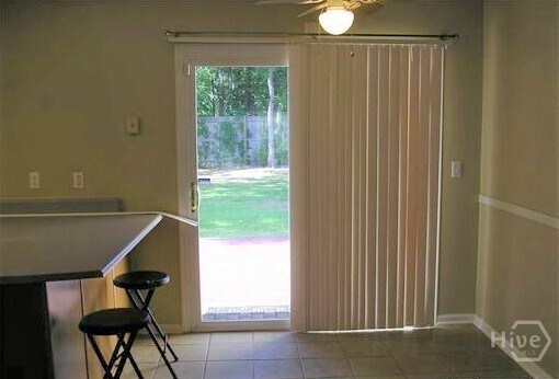 Photo - 2 St Ives Dr