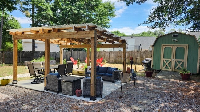Photo - 124 Stonewood Dr
