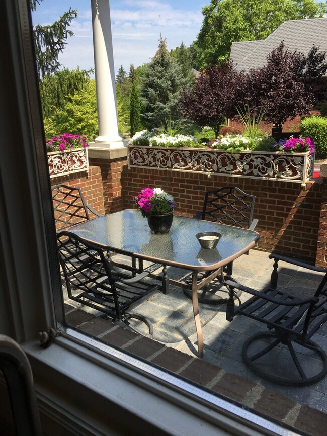 Photo - 6627 Crest Top Dr