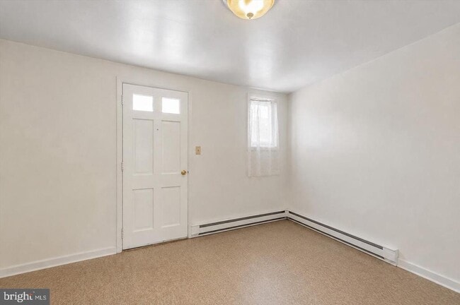 Photo - 420 London Dr Unit 4