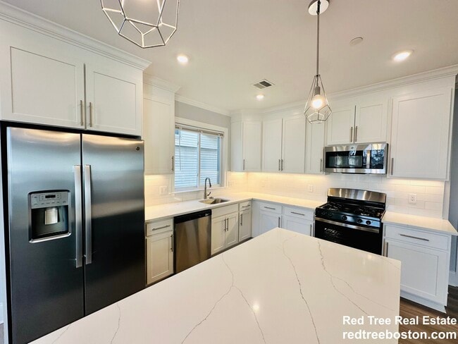 Photo - 100 Brooks St Unit 1