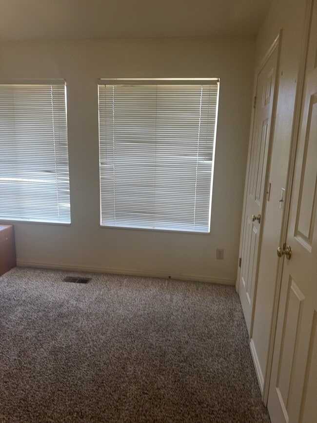 Photo - 325 W 500 N Unit Copperfield # 4