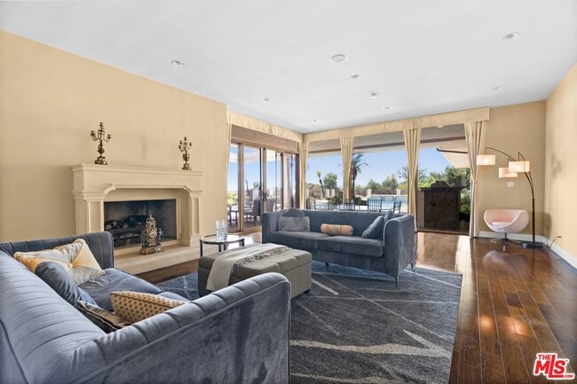 Building Photo - 1915 Carla Ridge