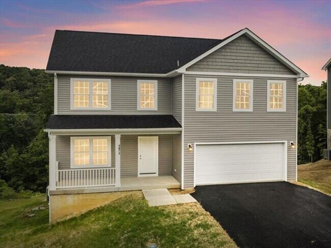 Photo - 4 BED 2.5 BATH LOCATED IN CHRISTIANSBURG LOCATED NOW