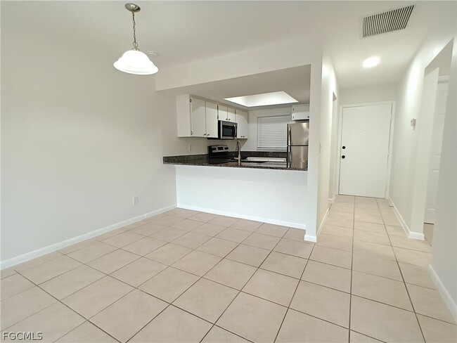 Photo - 630-636 SE 13th Pl Unit 2