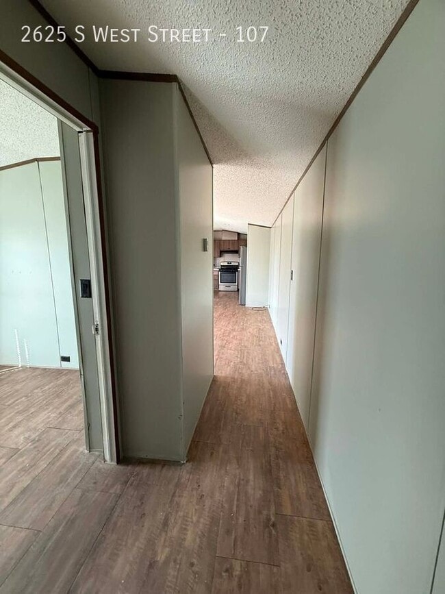 Photo - 2625 S West St