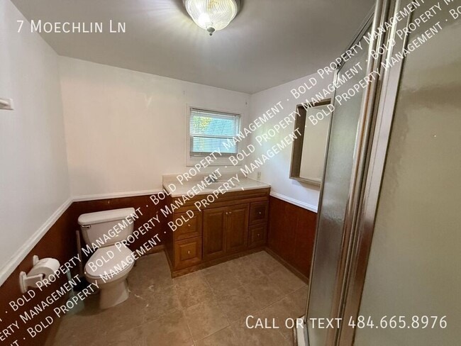 Photo - 7 Moechlin Ln