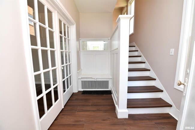 Photo - 1027 N University St