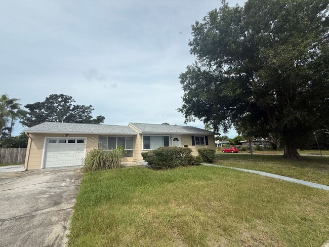 Photo - Highly Desired Tyrone home 2/1.5