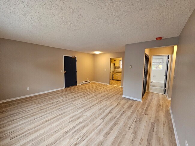 Photo - Evergreen Court