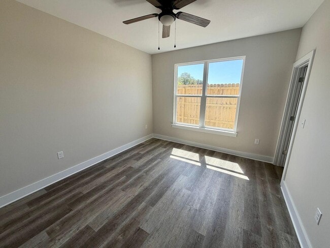 Photo - 115 Penny Ln